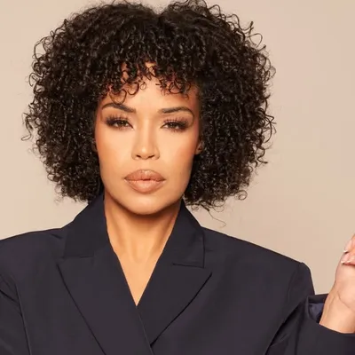 Sarah-Jane Crawford profile