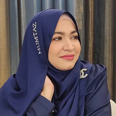 Sarah Mumtaz profile