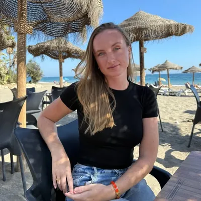 Sarah profile