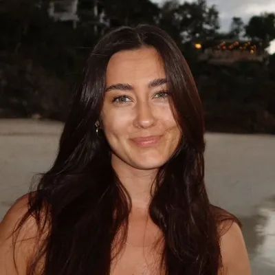Sara Isabel Mayer profile