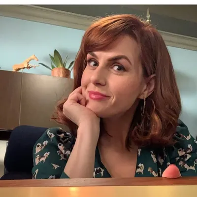 Sara Rue profile