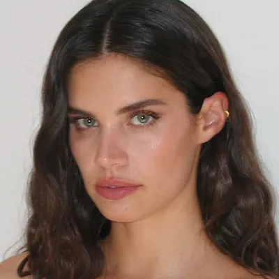 Sara Sampaio profile