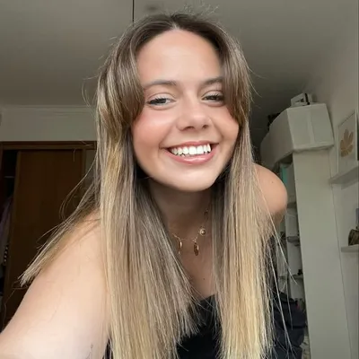 Sara Vicario profile