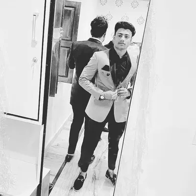 👑__🇮🇳__{سر فزاز قر یشی}__🇵🇸__👑 profile