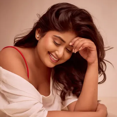 Riya Sarkar profile
