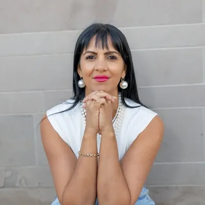 Sasha Quince ~ Love Coach profile