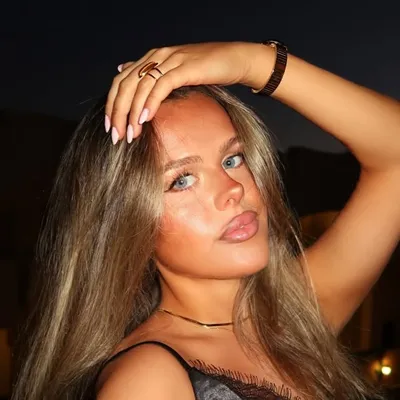 Sarah Grey profile