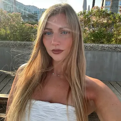 Saskia profile