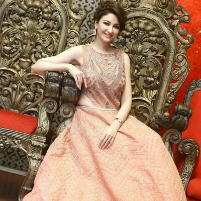 saumya tandon fc profile