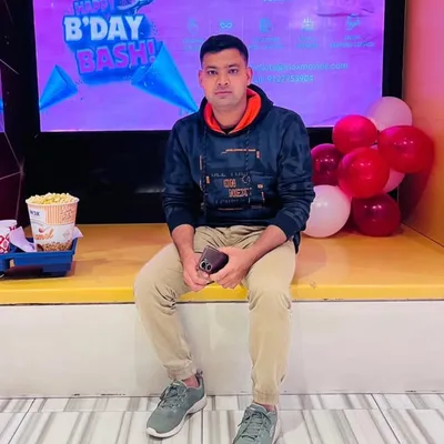 saurav tiwari profile