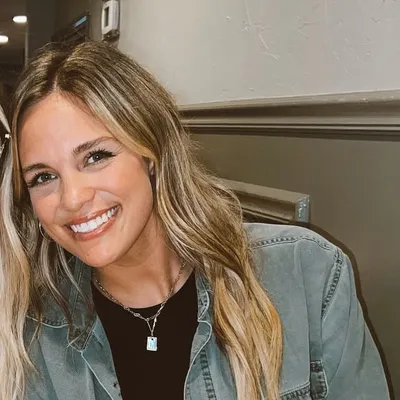 Savannah Hawkins profile