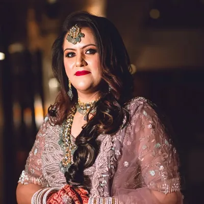 Savi Solanki profile