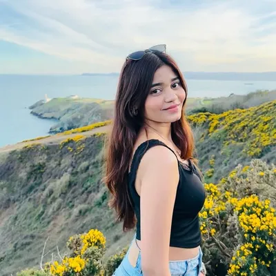 Sanika🎀 profile
