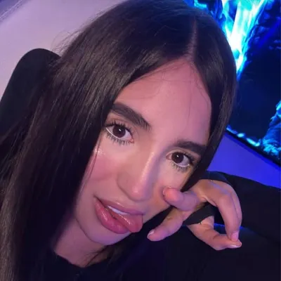 Saray Guzmán profile