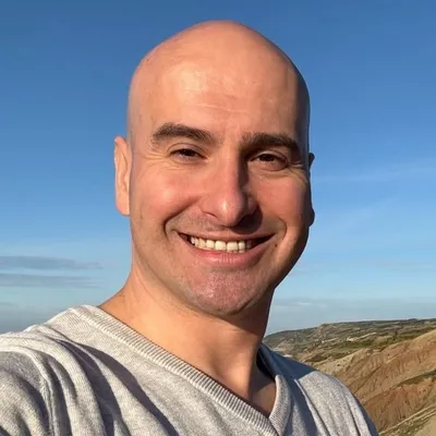 Luis Gouveia profile