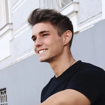 Lukas โ๐ผ profile