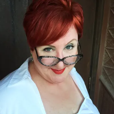 SchoolModWomen profile