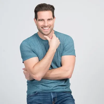 Scott McGillivray profile