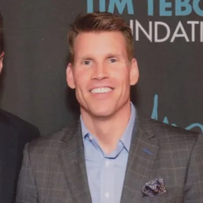 Scott Hanson Instagram profile photo