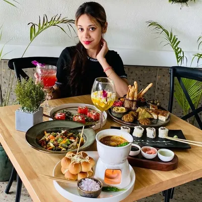 SAYENA | Food & Lifestyle profile