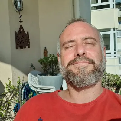 Manolo Álvarez profile