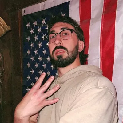 Sean Arnold profile