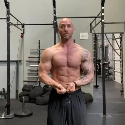Sean Lind profile