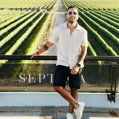 Seba Eguino profile