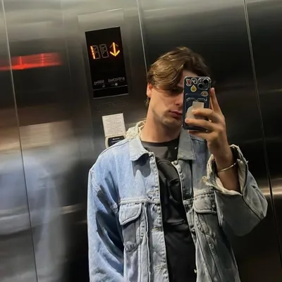 uɐıʇsɐqǝs profile