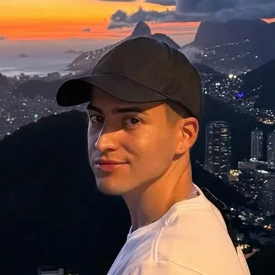 SEBASTIÁN profile