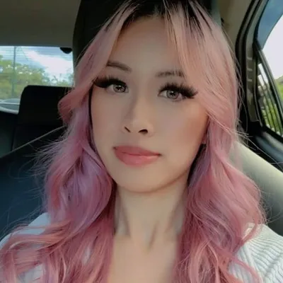 Lisa ๐ธ Boston Content Creator profile