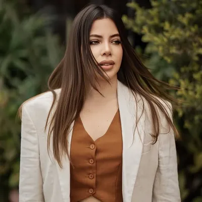 Selena Bravo profile