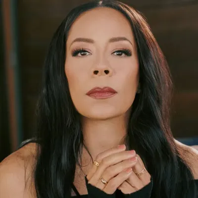 Selenis Leyva profile