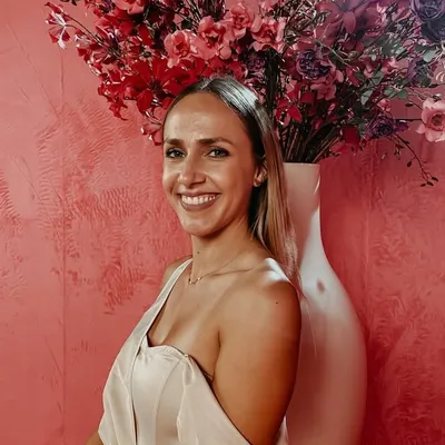 Selina • REAL LIFE • LIFESTYLE profile