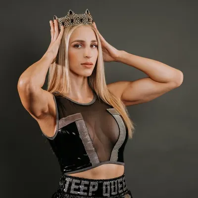 Selina Flores ๐ profile