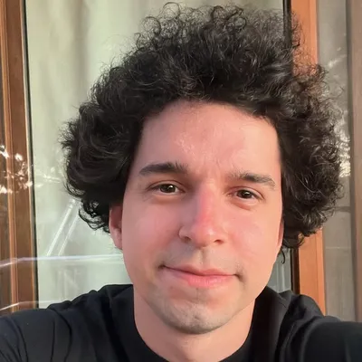 Semih Selvi profile