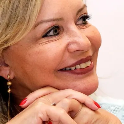 Selma Arruda profile
