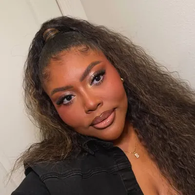 Serena Nicole 🦋 profile
