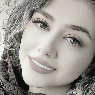 Serna Amini profile