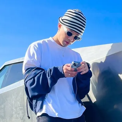 丘必信 profile