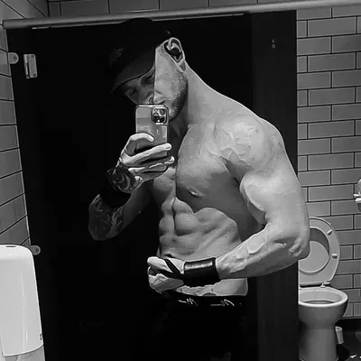 Simon Hodziec profile