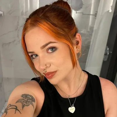 Shauna Rhodes profile