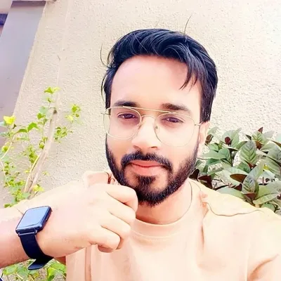 Shadaab Khan profile