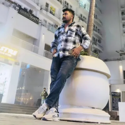 Shadab Khan profile