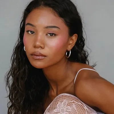 Shae Ebow profile