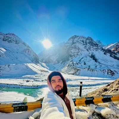شاغل خان✨ profile