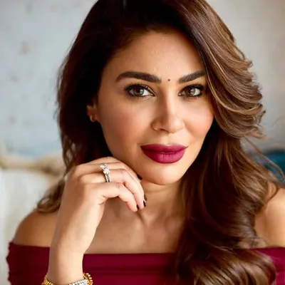 Shaheen Abbas profile