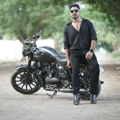 Shahid Qureshi profile
