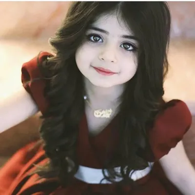 Zara Khan profile