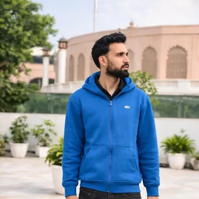 Shakeel Aslam profile
